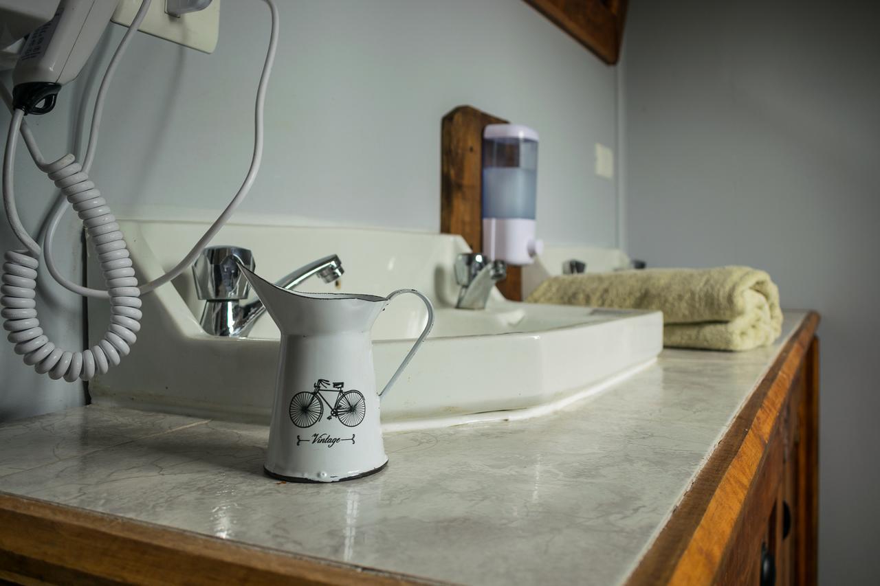 Puma House Hostel Πουέρτο Νατάλες Εξωτερικό φωτογραφία
